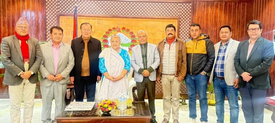कांग्रेसका विशेष महाधिवेशन पक्षधरले भेटे प्रधानमन्त्री कार्की