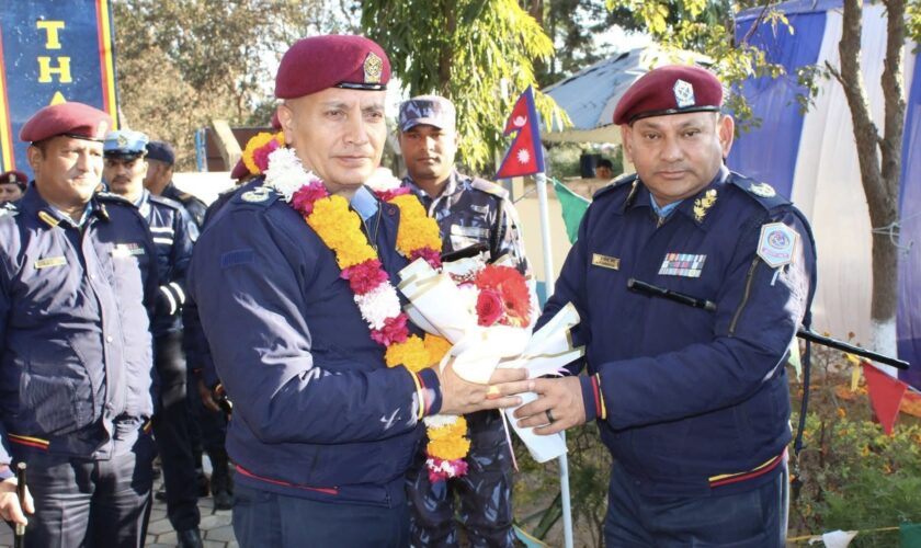 आईजीपी कार्कीद्वारा कर्णाली प्रदेश प्रहरीको निरीक्षण