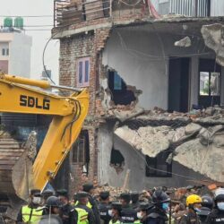काठमाडौंका चार स्थानमा १२ सय बढी घरटहरा भत्काइए