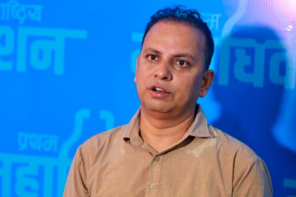 संस्थापकका नाममा भएको गुटबन्दी अस्वाभाविक : मनिष झा
